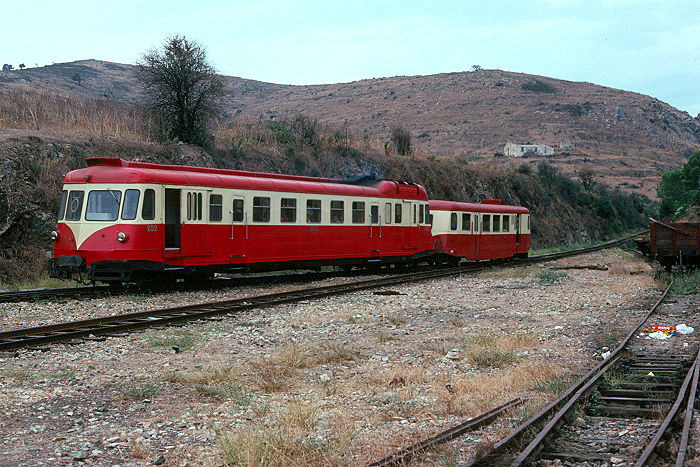 http://www.eisenbahnfotograf.de/ausland/cfc/i850102.JPG