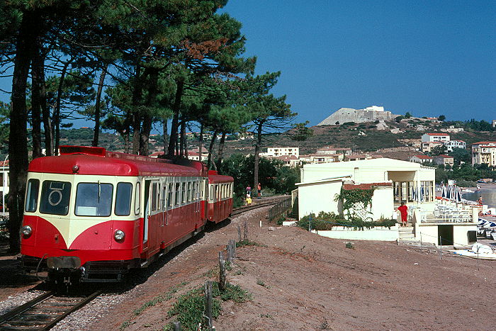 http://www.eisenbahnfotograf.de/ausland/cfc/i850105.JPG